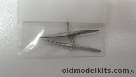 Aeroclub 1/72 Wooden 2 Blade Propellers (2) - 8' Diameter Left Hand, P015 plastic model kit